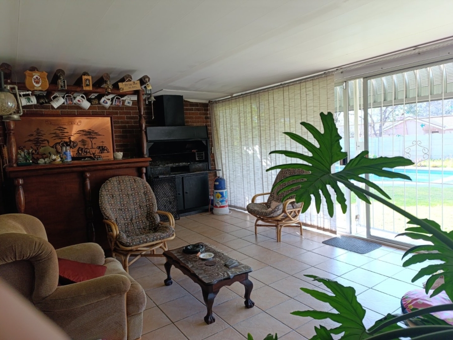 4 Bedroom Property for Sale in Fichardt Park Free State